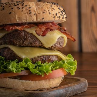 Hamburguesa La Doble Con Queso