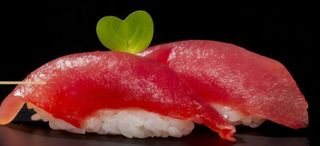 Nigiri de atún (2 pzs.)