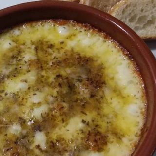 Provolone con oregano al horno