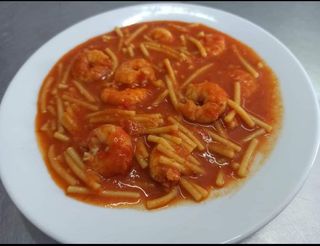 FIDEOS CON LANGOSTINOS