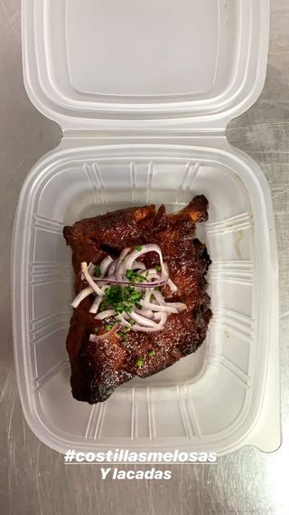 Costillas Asadas Melosas (1/2 Ración)