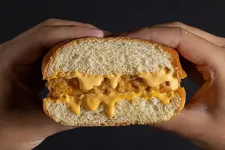Classic Macaroni Burger