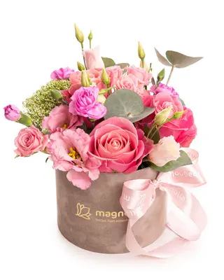 Aranjament cu flori roz