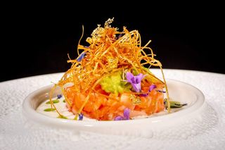 013 Tartare salmon special white