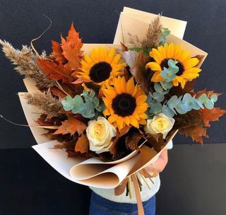 მზესუმზირა ევკალიპტი ვარდი