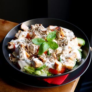 Sałatka z kurczakiem