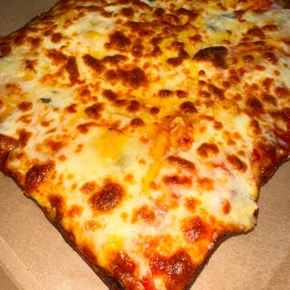 4 sery (4 cheese) Detroit