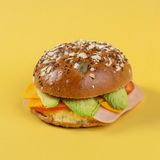 Scramburger with Turkey Ham - 497 Kcal