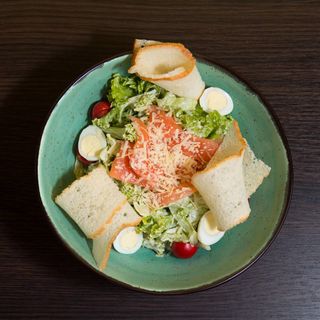 Салат Цезар з лососем (270г)