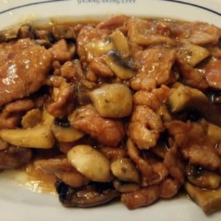 Ternera con champiñones