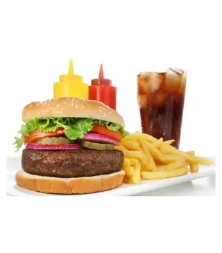 Hamburguesa + patatas fritas + bebida (330 ml.)