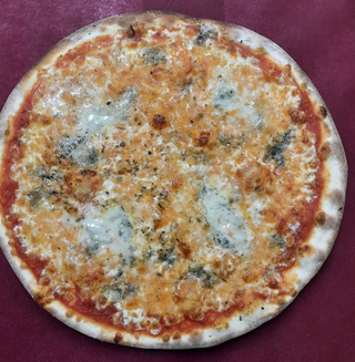Pizza Quattro Formaggi