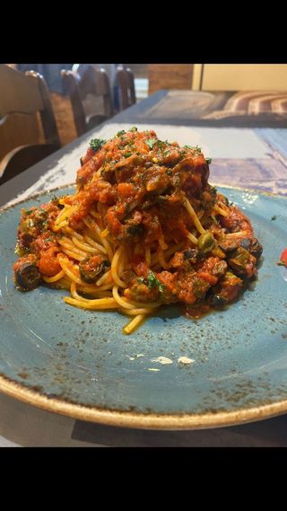 Spaghetti puttanesca