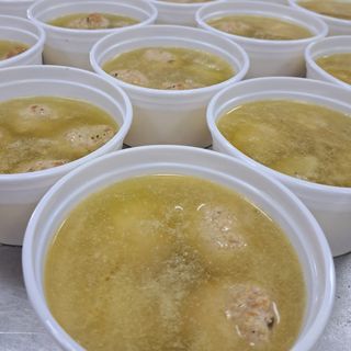 Albondigas con Caldito