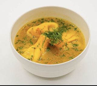 Суп куриный с мини-хинкали 