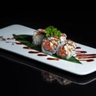 90a Uramaki salmone crudo Philadelphia