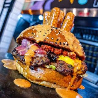 THE CALORIE MACHINE BURGR 550g