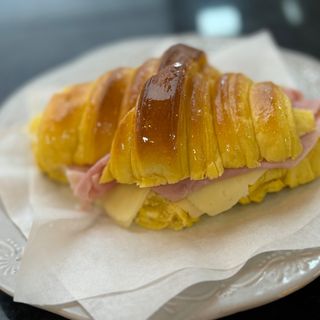 Croissant Misto