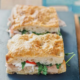 Prepară-ți sandwich-ul