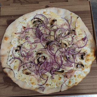 Pizza Carbonara (Mediana)