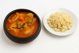 Soupe De Poulet De Chair & Attiéké