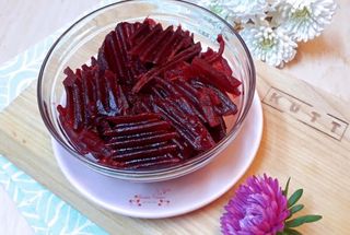 Salata de sfecla rosie 