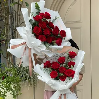 Buchet 11 trandafiri rosii