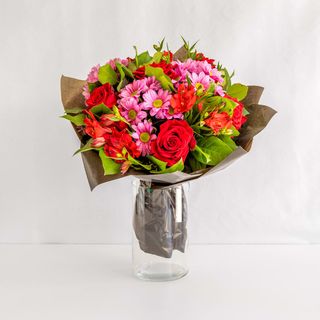 Букет с 5 червени рози 