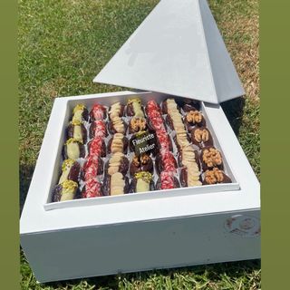 Pyramid en cuir dattes prestiges 35pieces 