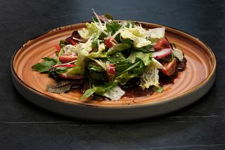 Теплый салат