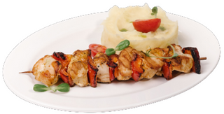 Курячий шашличок з картопляним пюре