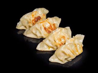 Gyozas De Pollo (4 Pzs.)