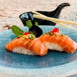 15. NIGIRI SALMÃO 12peças