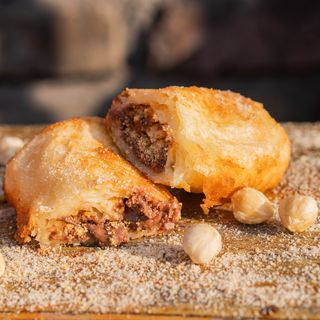 Pita punjena nutelom i plazmom