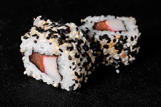 Спайсі рол з лососем (250г)