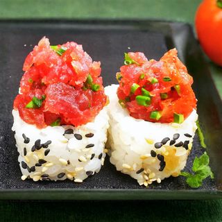 56. Spicy tuna 8pz
