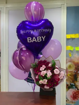Birthday Set of Fresh Flowers & Balloons