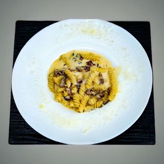 Fusilli speck & scamorza