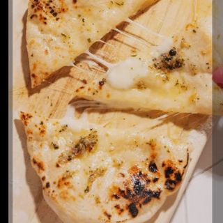 Cheese naan