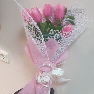 Букет лале в нежно розово