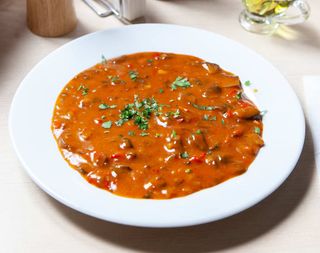 Iahnie de fosole cu ciolan/carnati