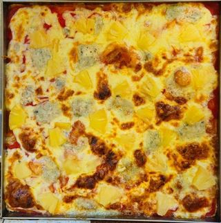 Pizza Hawaiana (1 Porción)