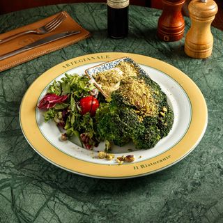 Broccoli cu sos din burrata si fistic