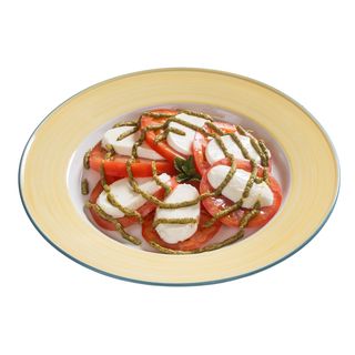 Салата с розов домат