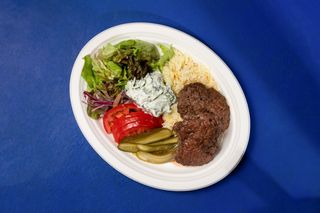 Порция Телешки кюфтета (Black Angus) (630 гр.)