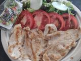 Pechuga De Pollo Y Ensalada