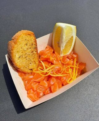 Tartara di salmone grande 