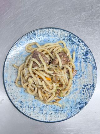 33 Yaki Udon Con Ternera