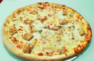 Pizza cu piept de pui si gorgonzola Ø 32cm