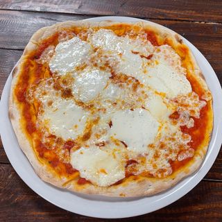 Pizza 4 formaggi